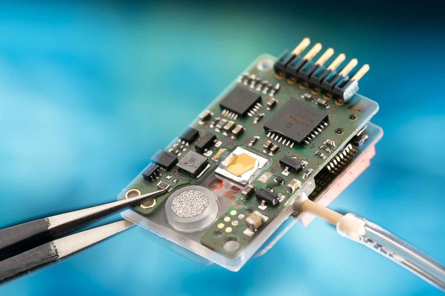 Energy efficient particulate matter sensor for Internet-of-Things applications.