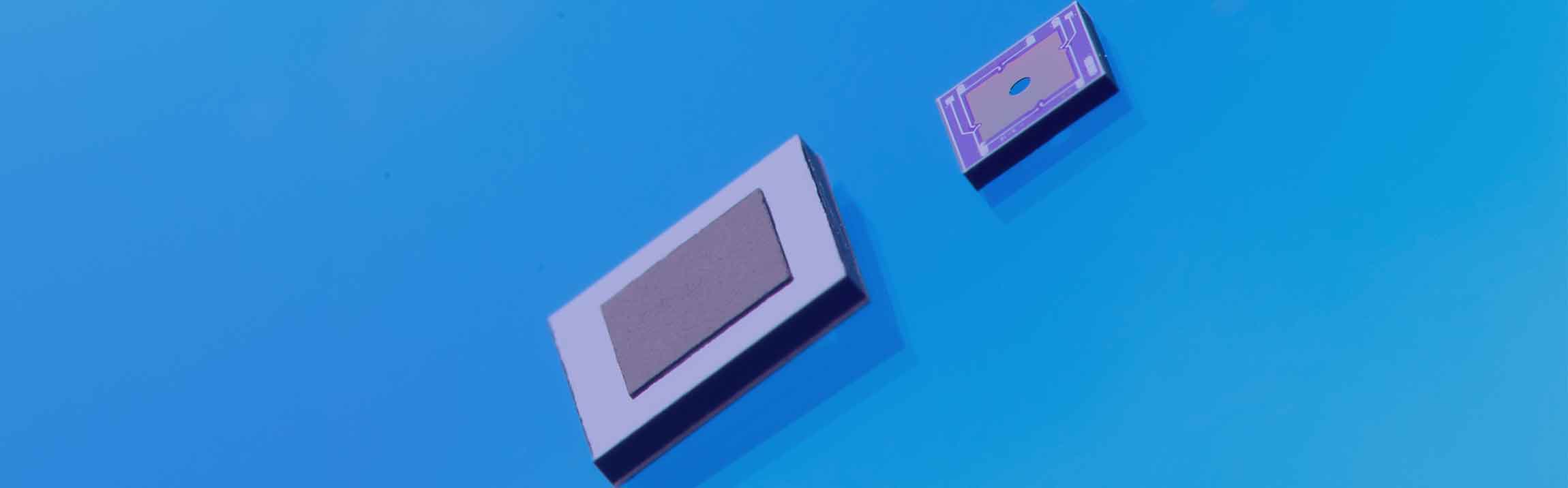 Dosing chip, silicon micropump and flow sensor from Fraunhofer EMFT