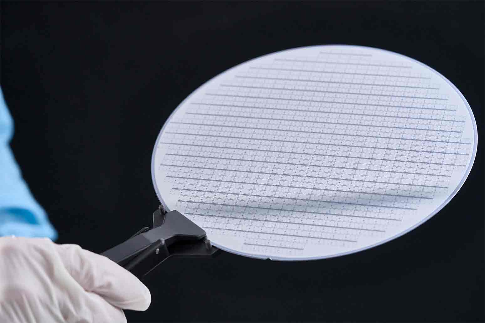 Wafer with qubit chips